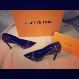 Louis Vuitton Pumps 35